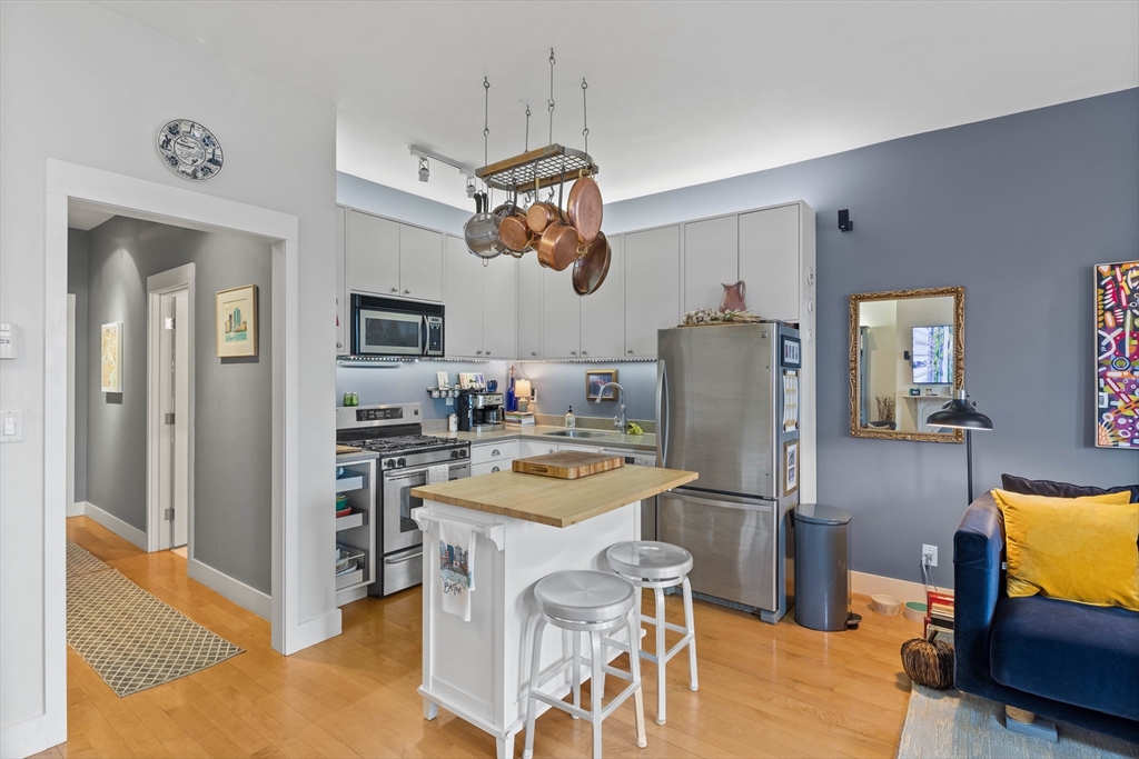 1 bed, 1 bath apartment for rent at 114 West Concord St Unit 2, South End — photo 7 of 18