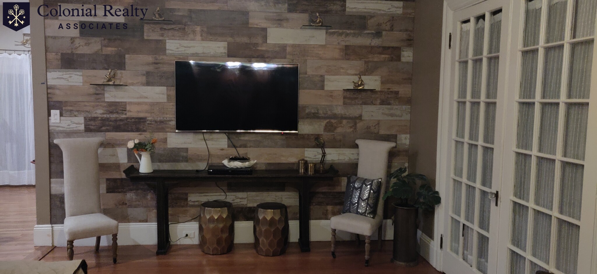 3 bed, 2 bath apartment for rent at 114 Walnut St Unit 111, Newtonville — photo 3 of 14