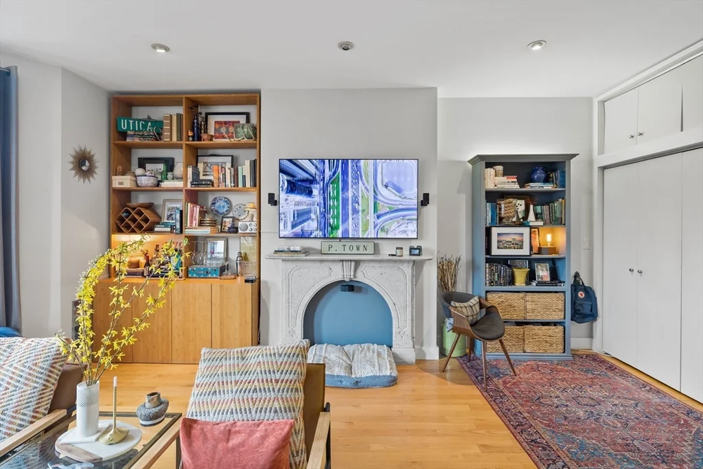 1 bed, 1 bath apartment for rent at 114 West Concord St Unit 2, South End — photo 5 of 18