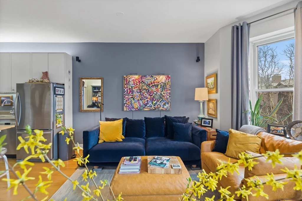 1 bed, 1 bath apartment for rent at 114 West Concord St Unit 2, South End — photo 3 of 18