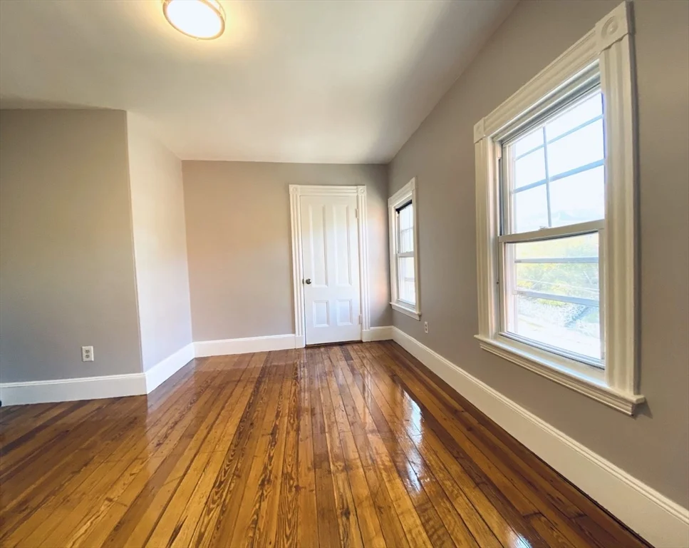 2 bed, 1 bath apartment for rent at 114 White St Unit 3, Waverley — photo 6 of 15