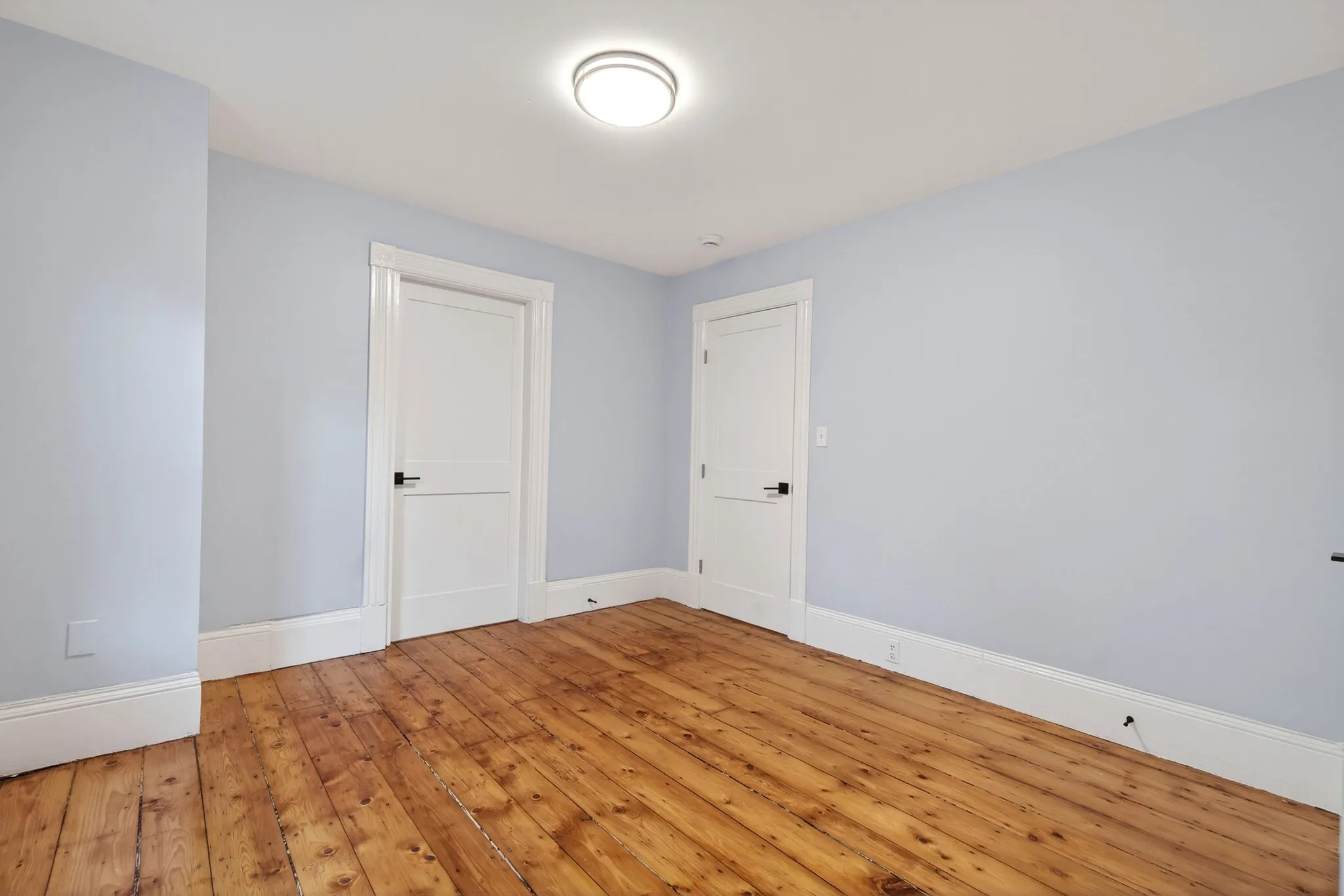3 bed, 1.5 bath apartment for rent at 114 Woodstock St Unit 2, West Somerville — photo 6 of 11