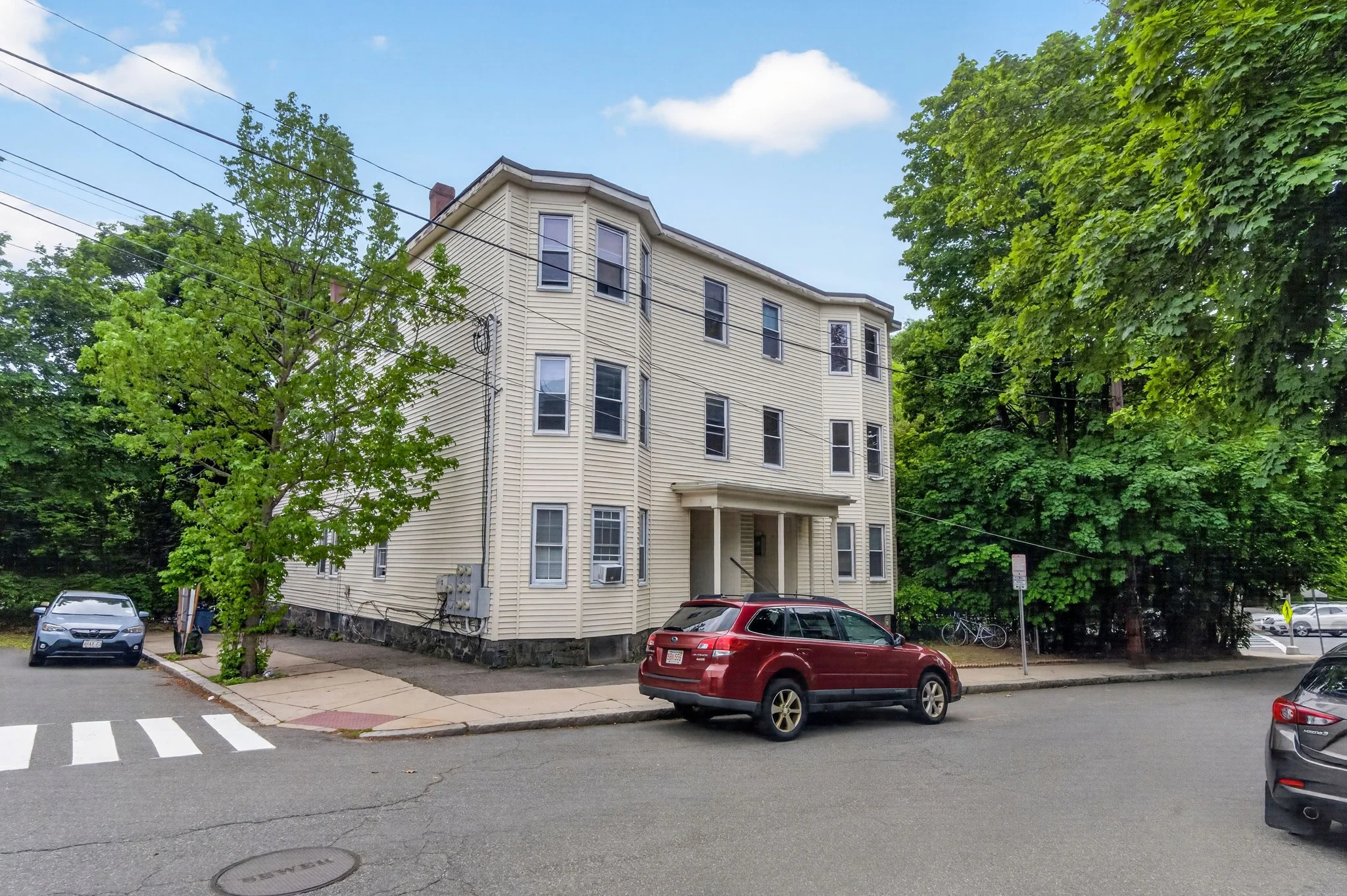 3 bed, 1.5 bath apartment for rent at 114 Woodstock St Unit 2, West Somerville — photo 11 of 11