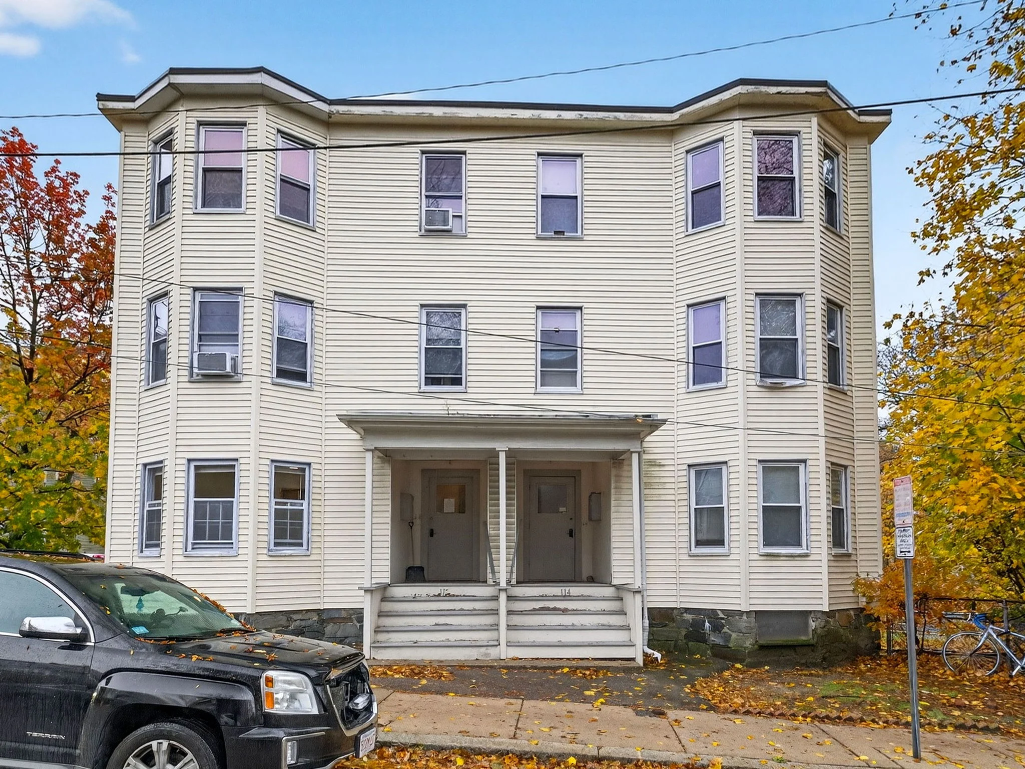 3 bed, 1.5 bath apartment for rent at 114 Woodstock St Unit 3, West Somerville — photo 12 of 13