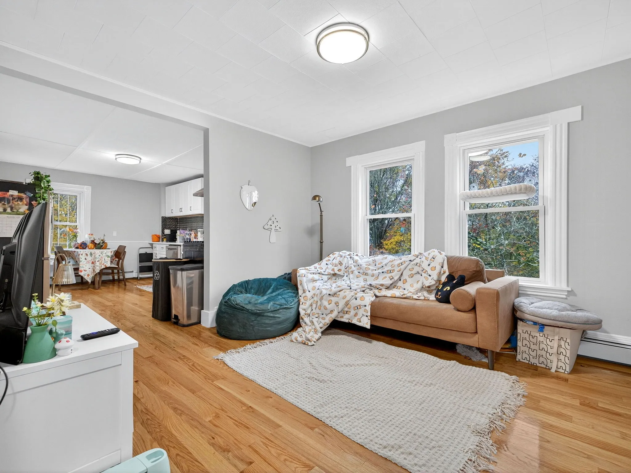 3 bed, 1.5 bath apartment for rent at 114 Woodstock St Unit 3, West Somerville — photo 6 of 13