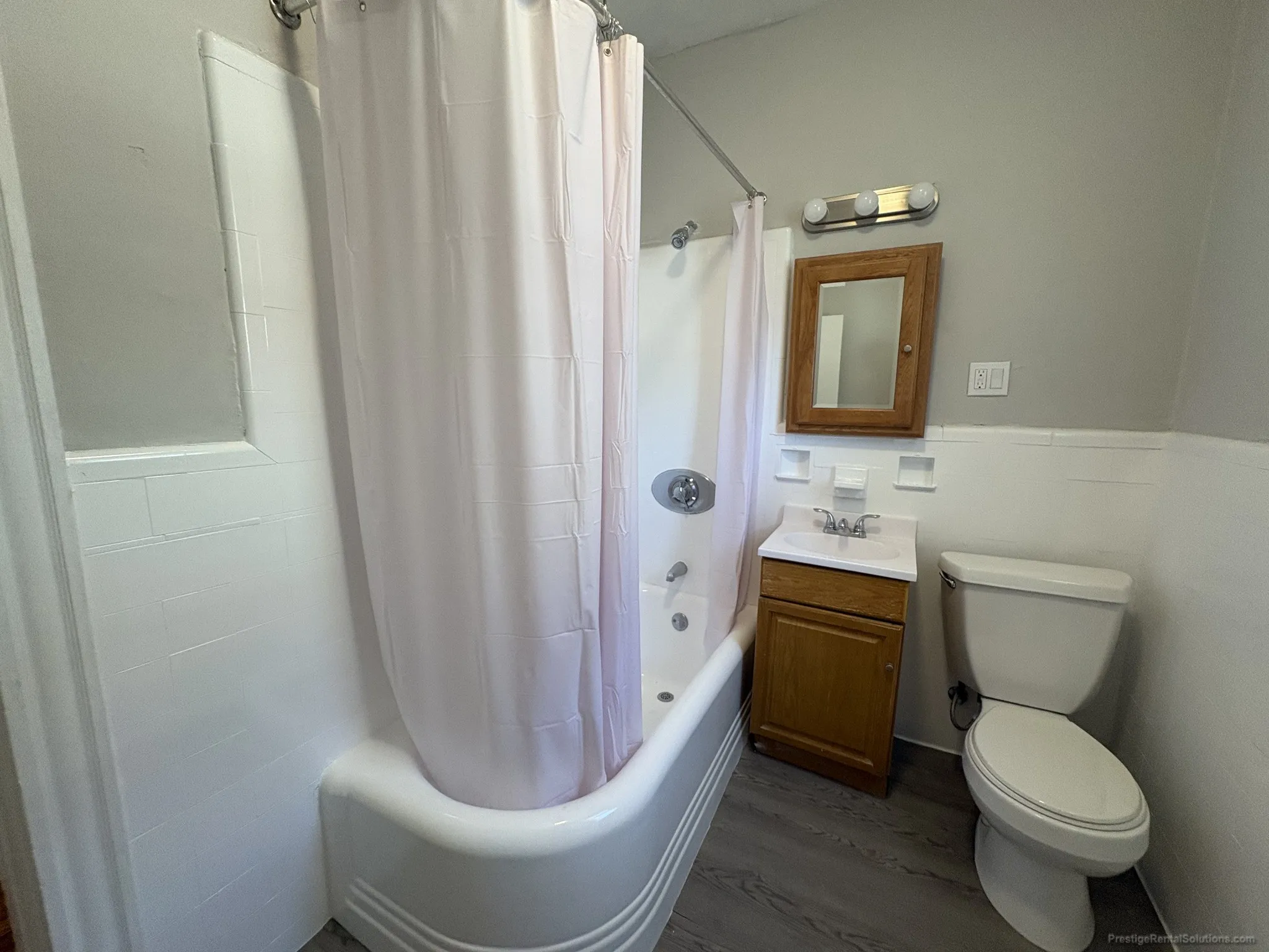 1 bed, 1 bath apartment for rent at 1140 River St Unit 2R, Hyde Park — photo 11 of 15