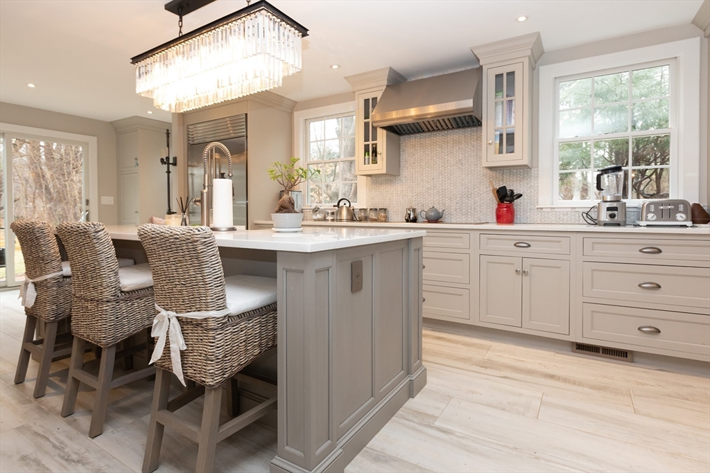 5 bed, 4+ bath apartment for rent at 1142 Main St, Hingham — photo 3 of 24