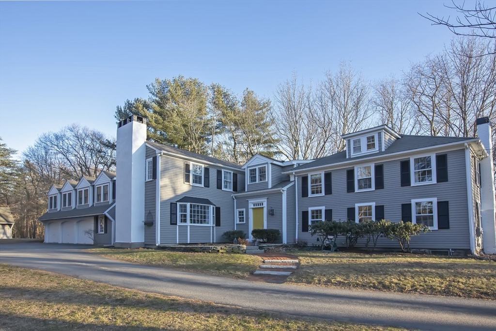 5 bed, 4+ bath apartment for rent at 1142 Main St, Hingham — photo 1 of 24