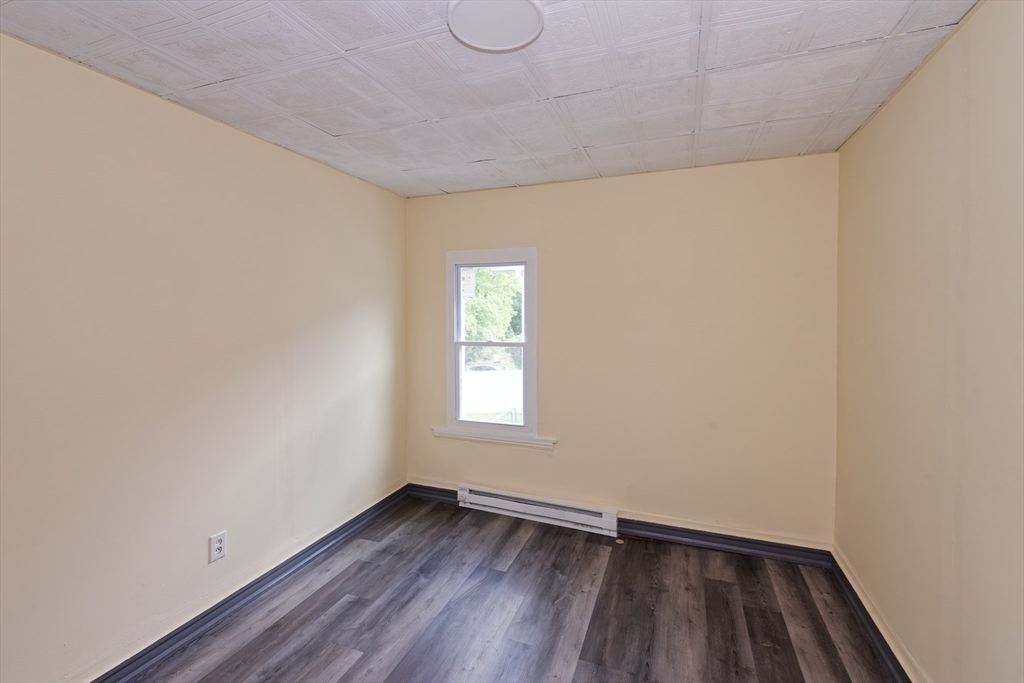 3 bed, 1 bath apartment for rent at 1143 Grafton St Unit 1st floor, Worcester — photo 8 of 14