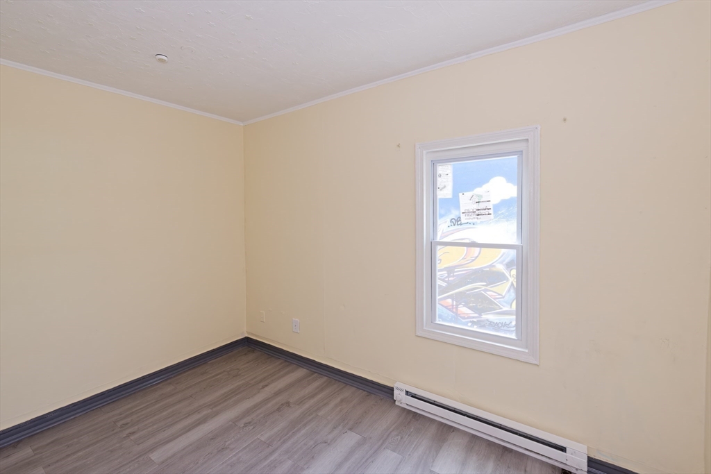 3 bed, 1 bath apartment for rent at 1143 Grafton St Unit 1st floor, Worcester — photo 6 of 14