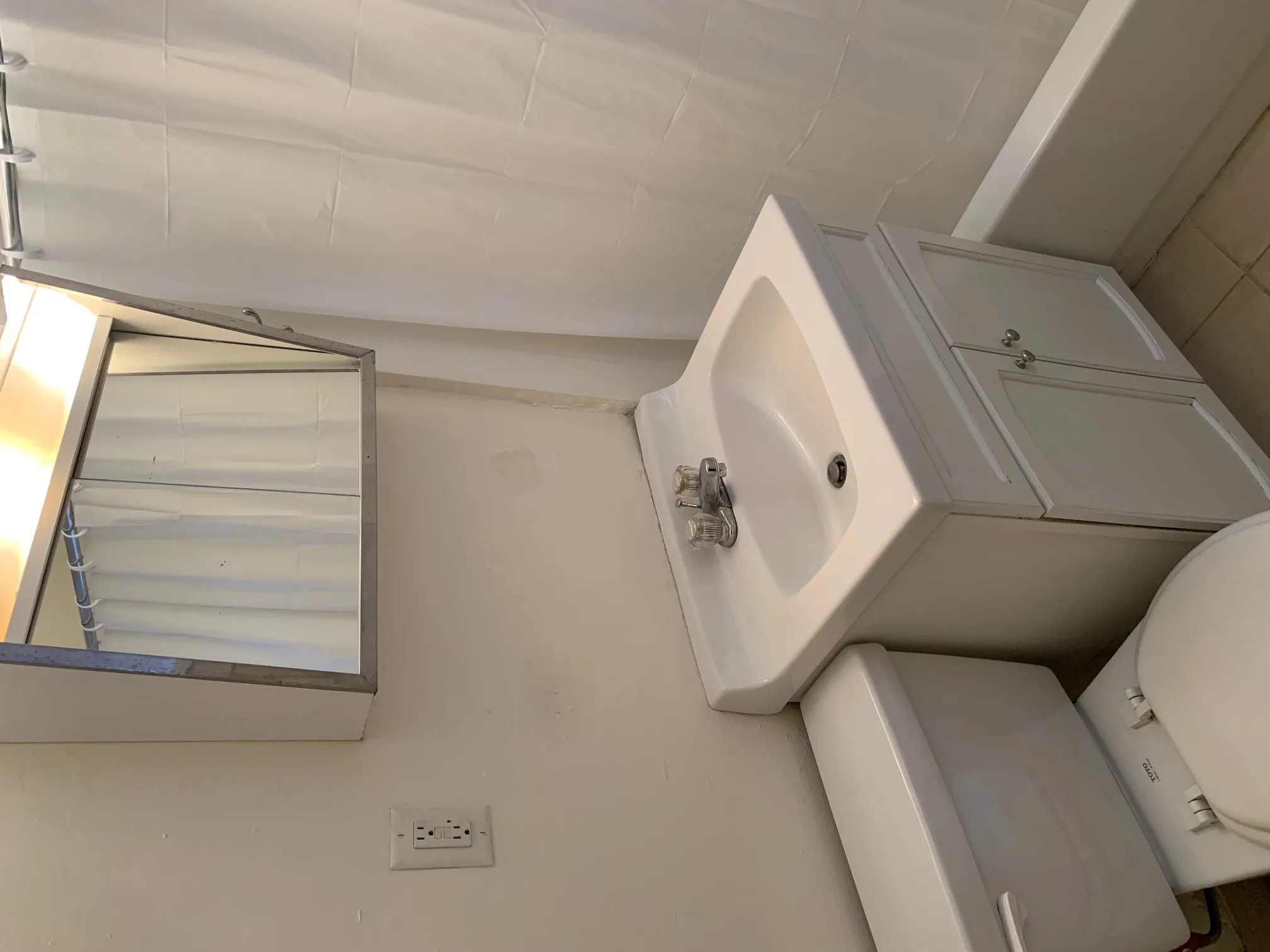 1 bed, 1 bath apartment for rent at 1144 Commonwealth Ave Unit 0A, Allston — photo 6 of 7