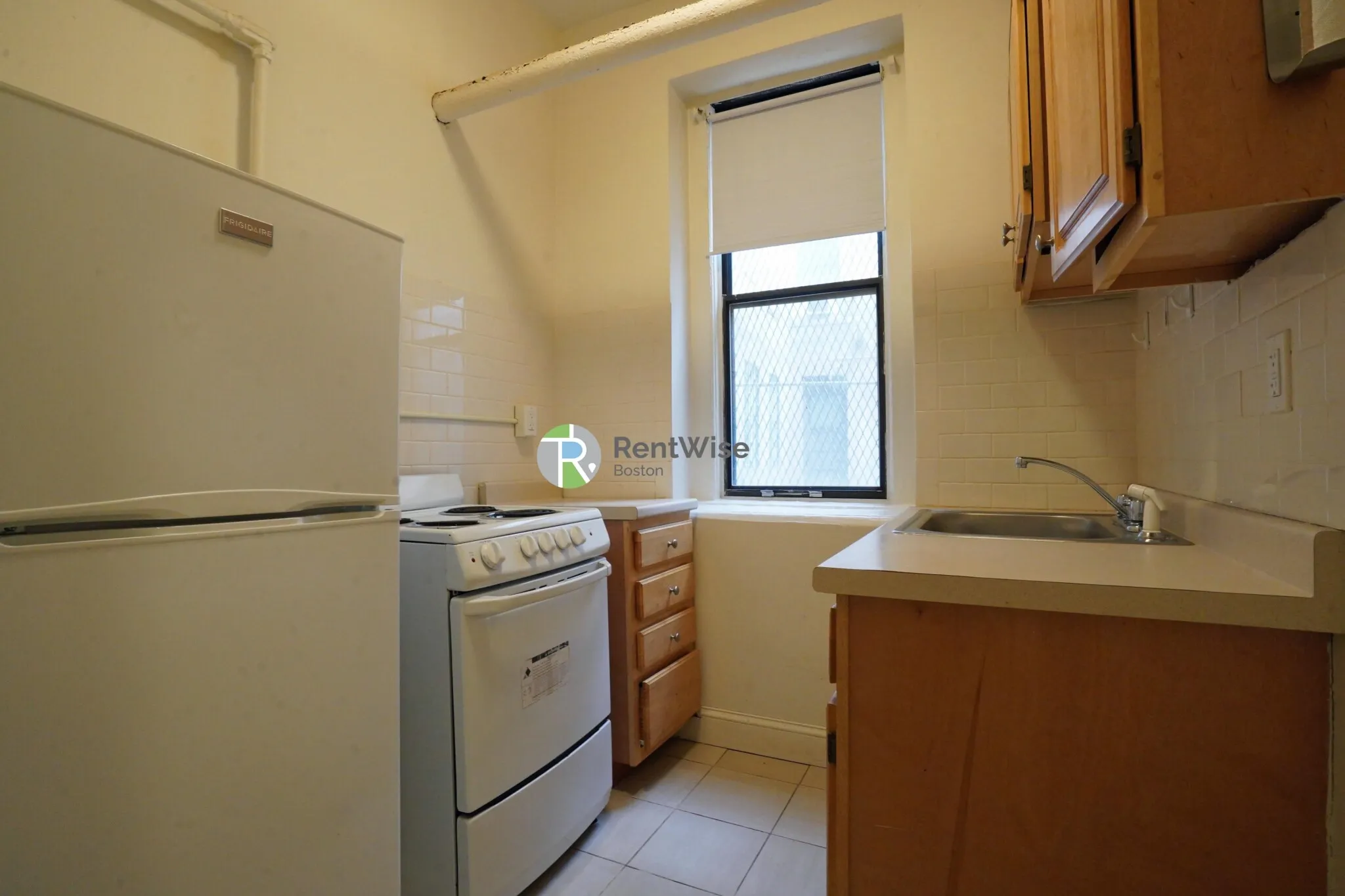 1 bed, 1 bath apartment for rent at 1144 Commonwealth Ave Unit 0C, North Brookline — photo 6 of 13