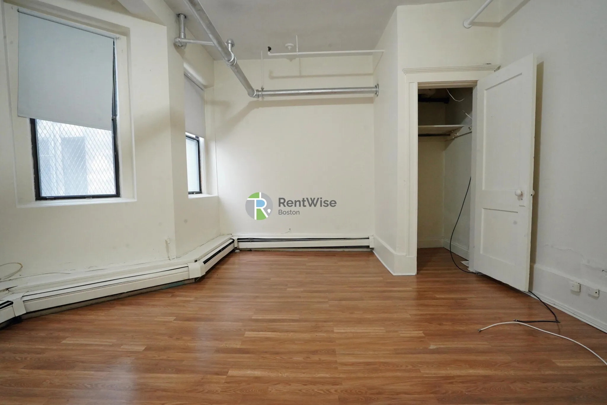 1 bed, 1 bath apartment for rent at 1144 Commonwealth Ave Unit 0C, North Brookline — photo 2 of 13