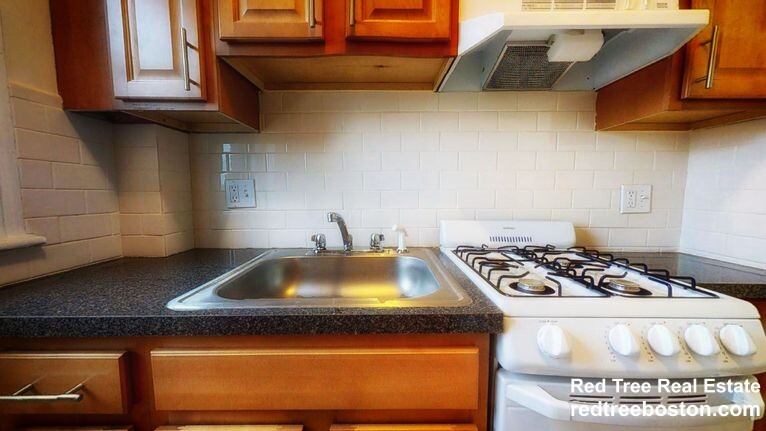 1 bed, 1 bath apartment for rent at 1144 Commonwealth Ave Unit 19, Allston
