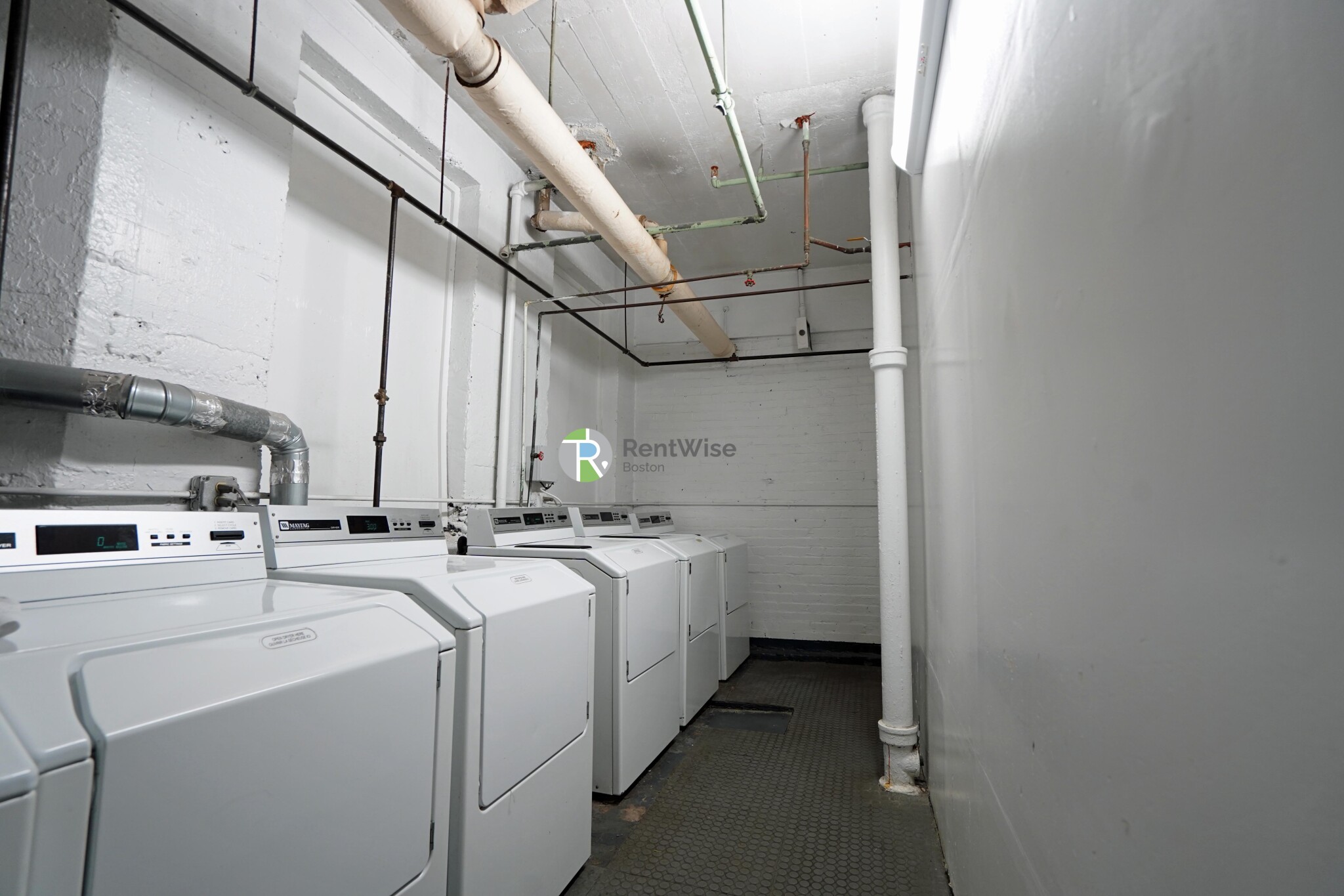 Studio bed, 1 bath apartment for rent at 1144 Commonwealth Ave Unit 23, North Brookline — photo 11 of 11