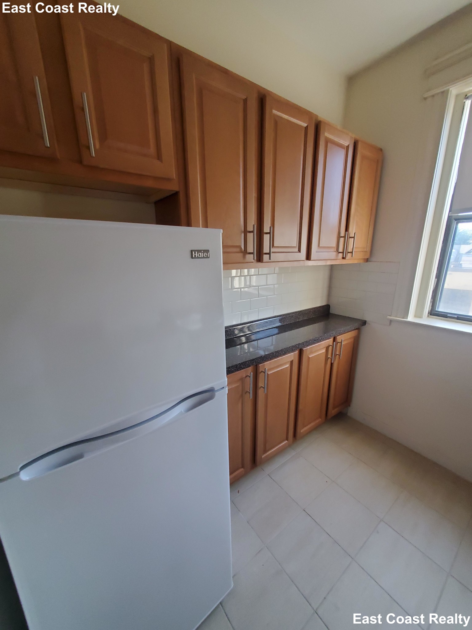 Studio bed, 1 bath apartment for rent at 1144 Commonwealth Ave Unit 23, North Brookline — photo 4 of 11