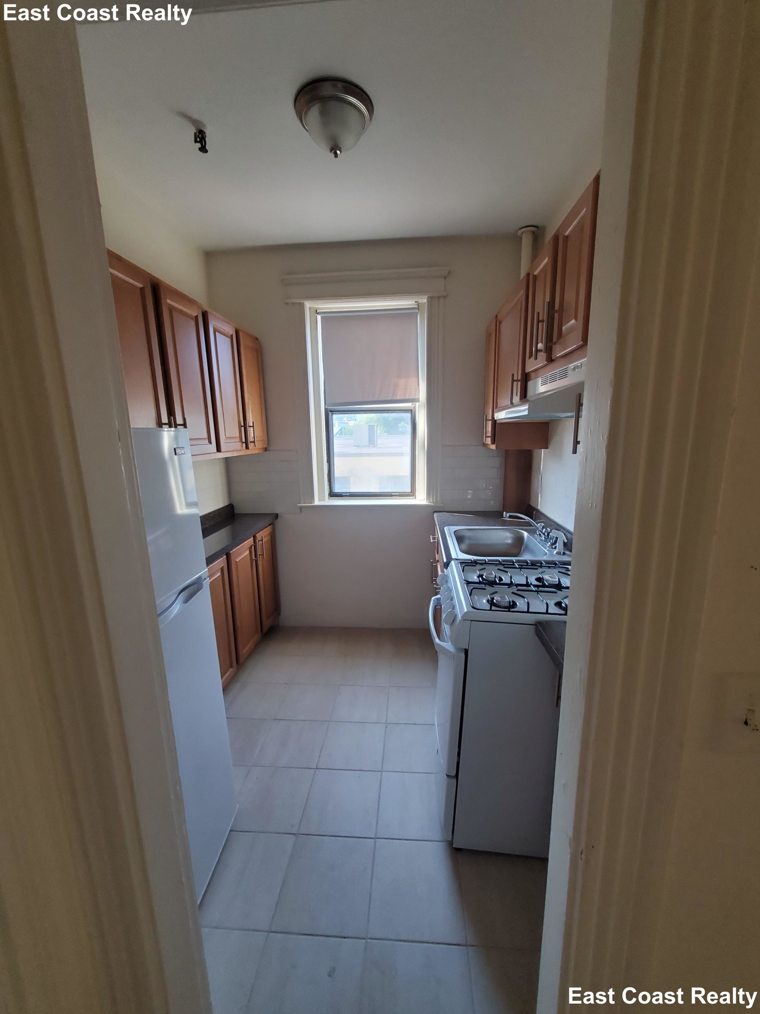 Studio bed, 1 bath apartment for rent at 1144 Commonwealth Ave Unit 23, North Brookline — photo 5 of 11