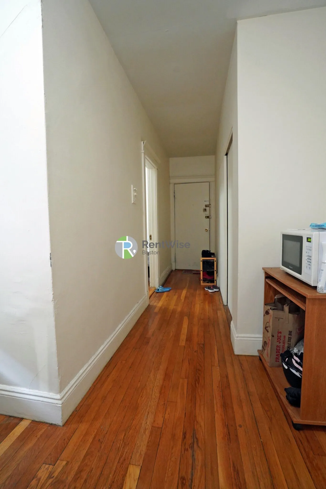 1 bed, 1 bath apartment for rent at 1144 Commonwealth Ave Unit 25, North Brookline — photo 5 of 16