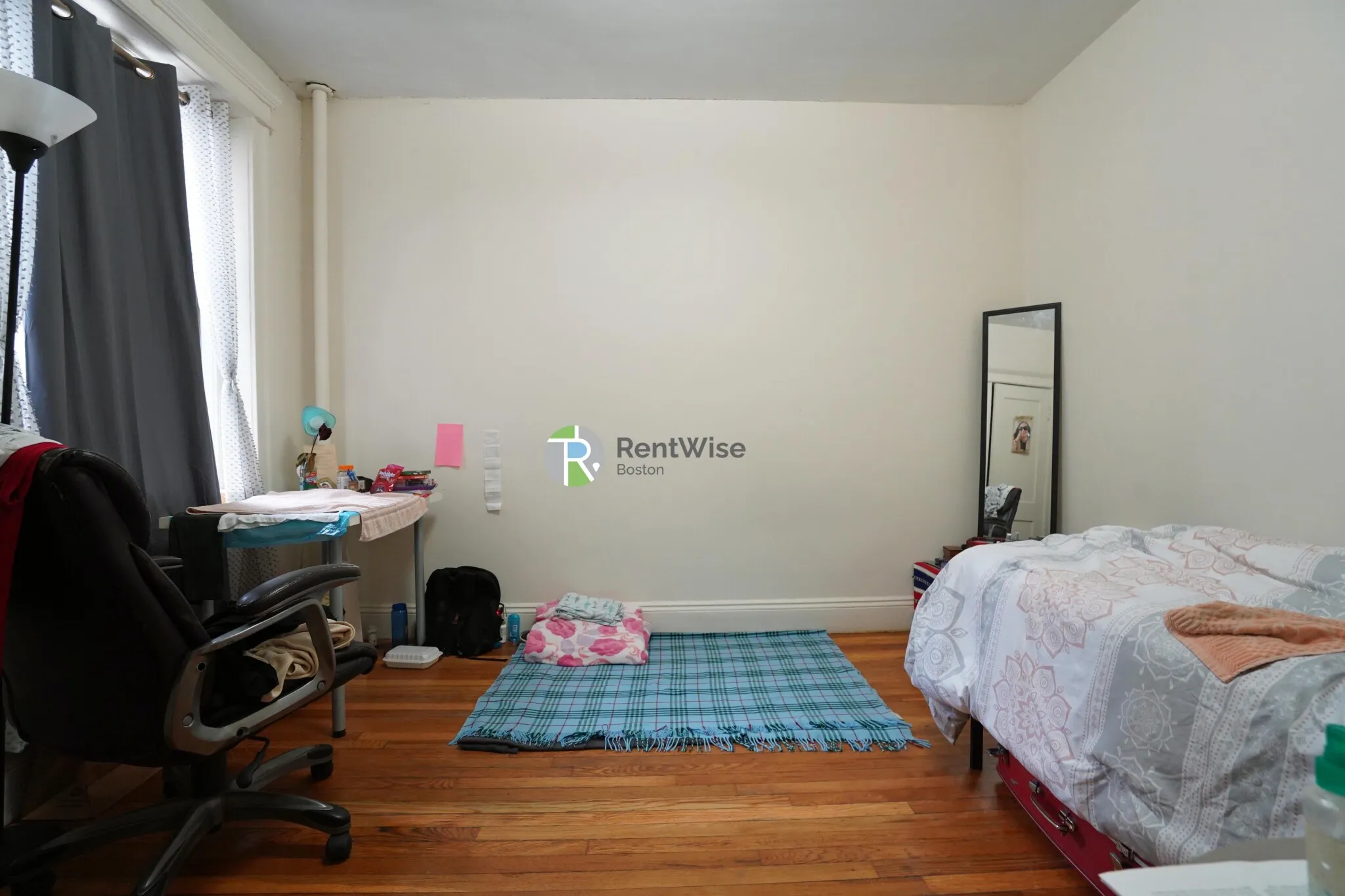 1 bed, 1 bath apartment for rent at 1144 Commonwealth Ave Unit 25, North Brookline
