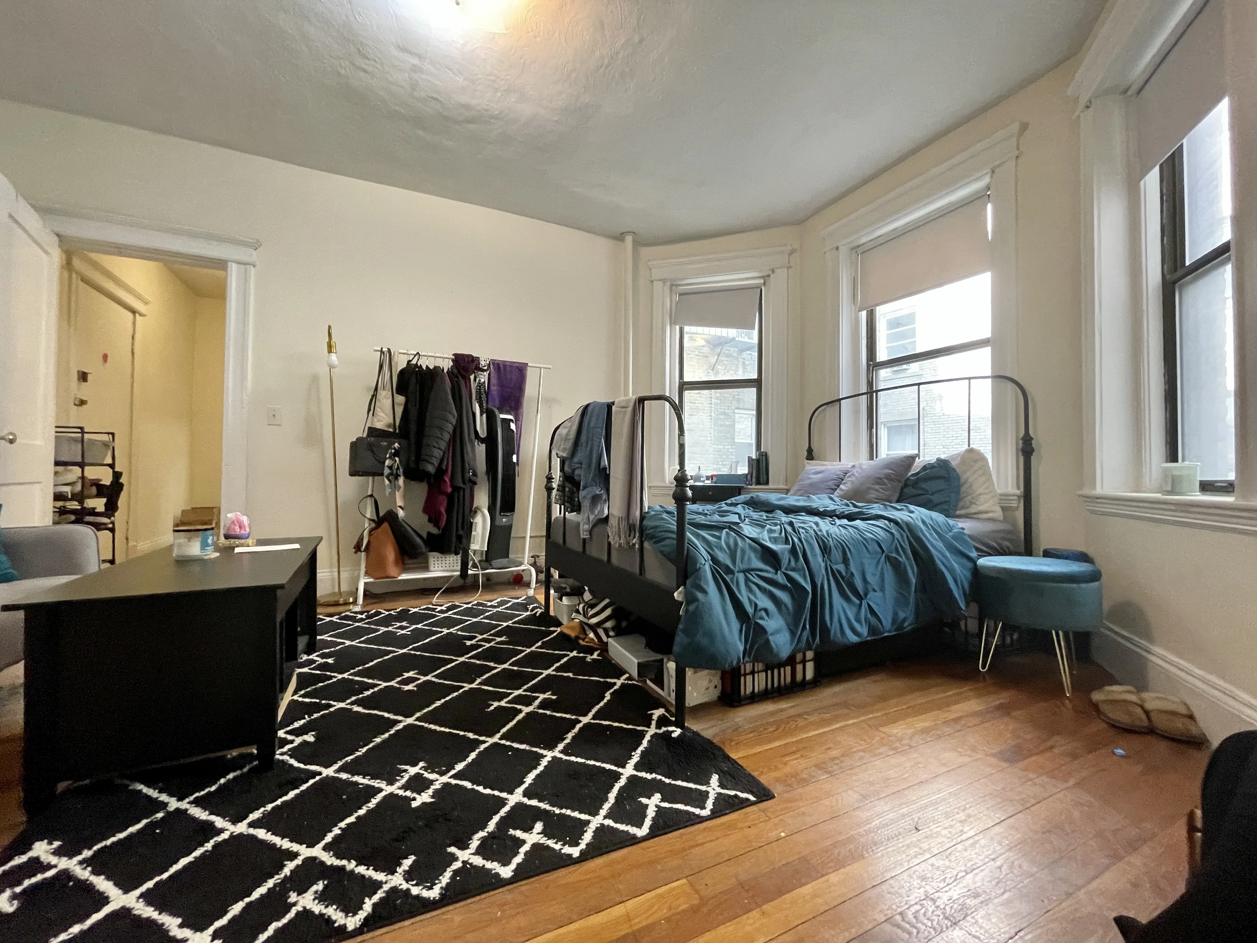 Studio bed, 1 bath apartment for rent at 1144 Commonwealth Ave Unit 3, Allston — photo 10 of 12