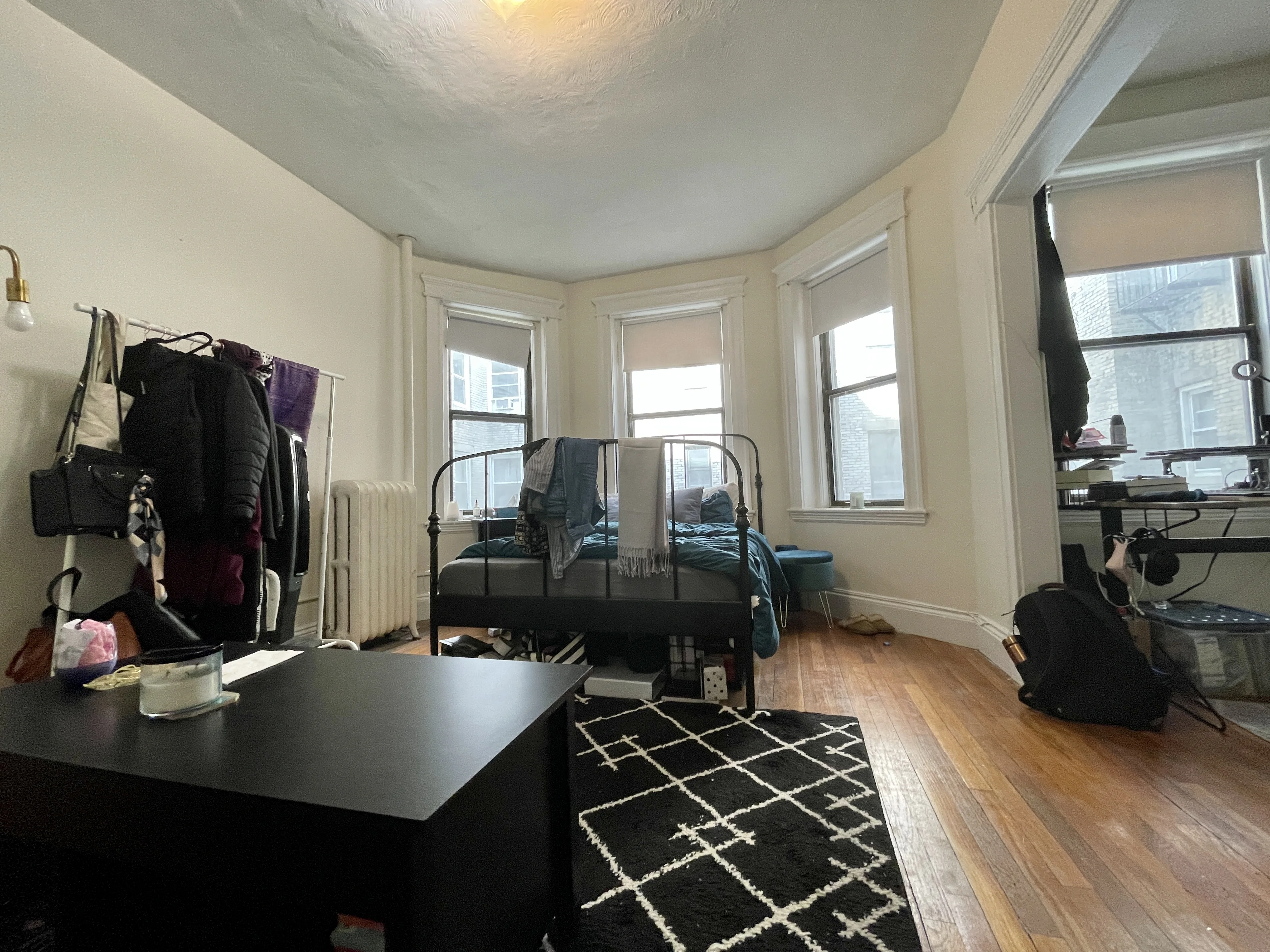 Studio bed, 1 bath apartment for rent at 1144 Commonwealth Ave Unit 3, Allston — photo 8 of 12