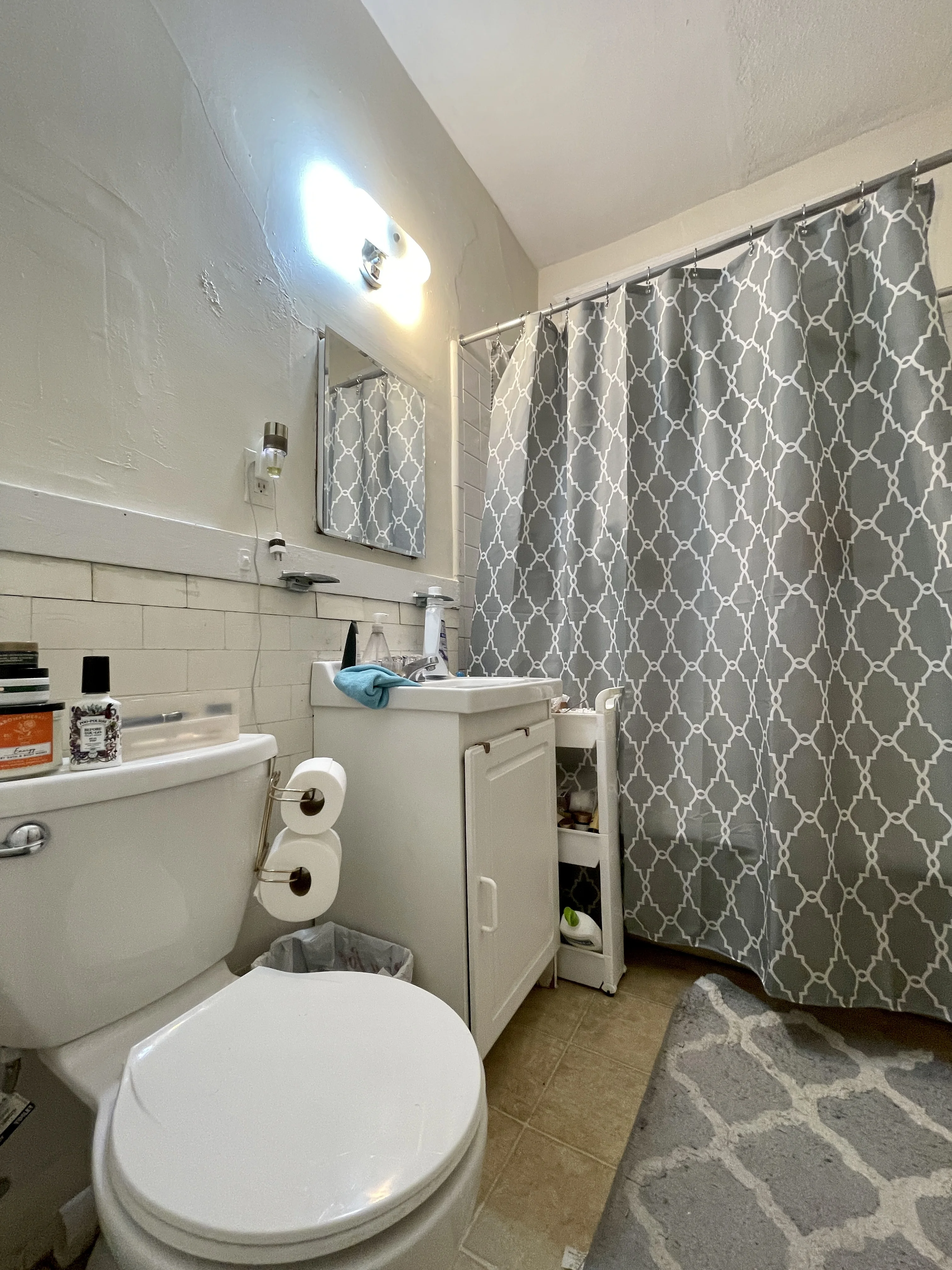 Studio bed, 1 bath apartment for rent at 1144 Commonwealth Ave Unit 3, Allston — photo 2 of 12