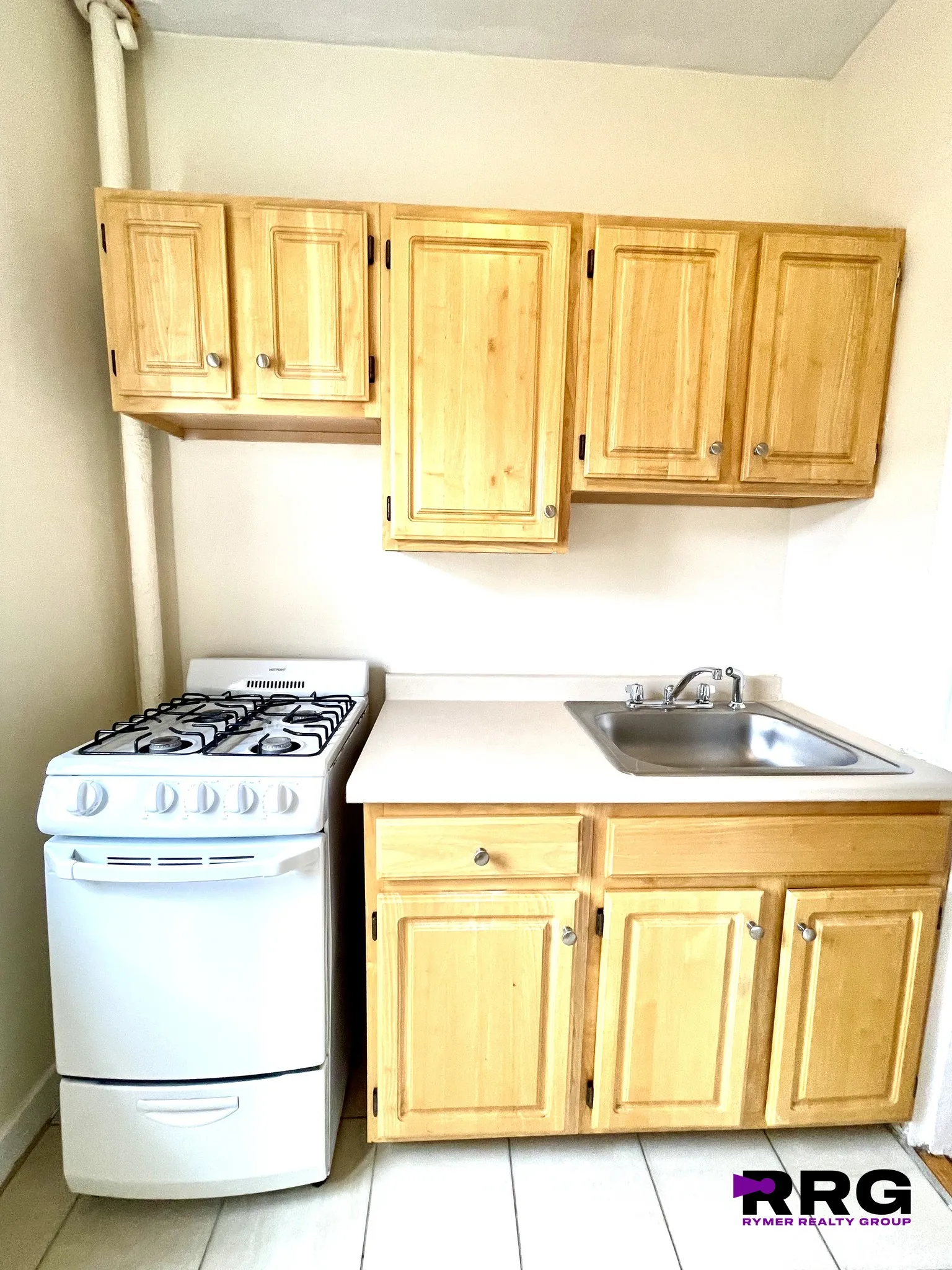 1 bed, 1 bath apartment for rent at 1144 Commonwealth Ave Unit 38, North Brookline