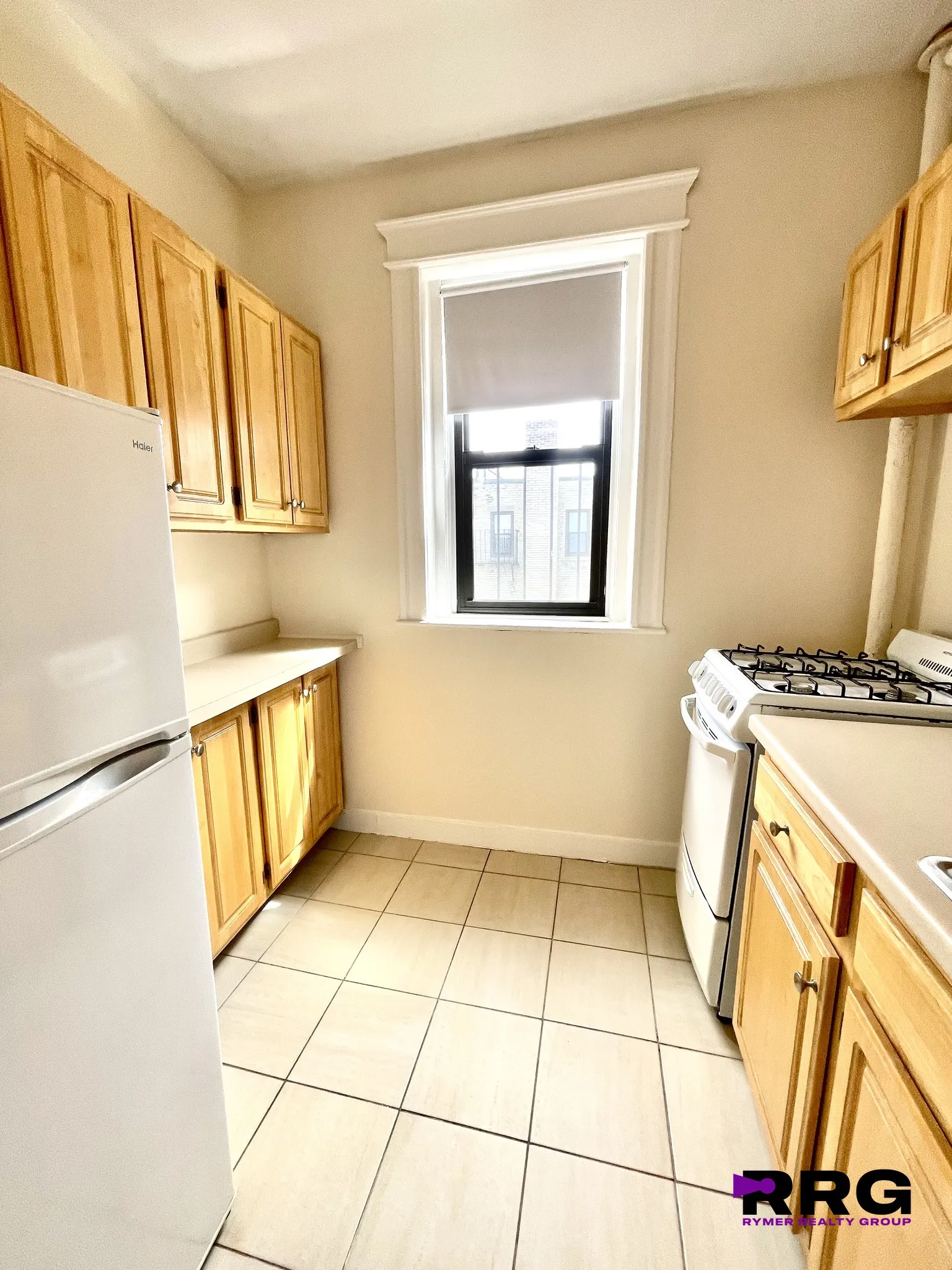 1 bed, 1 bath apartment for rent at 1144 Commonwealth Ave Unit 38, North Brookline — photo 2 of 9