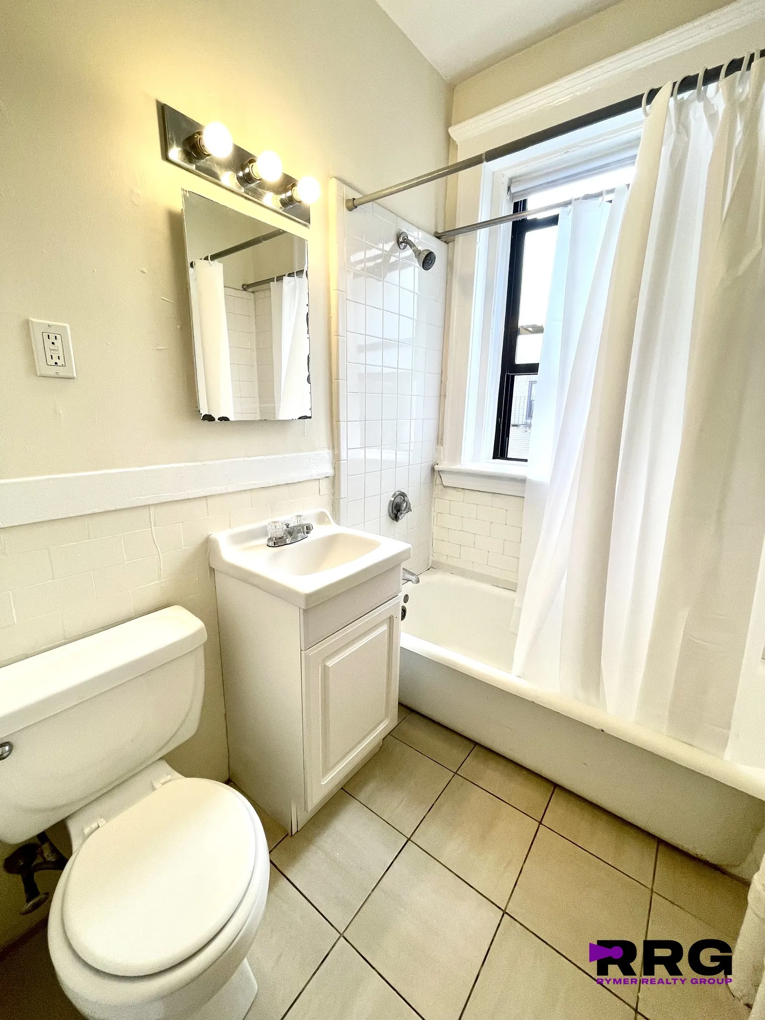 1 bed, 1 bath apartment for rent at 1144 Commonwealth Ave Unit 38, North Brookline — photo 6 of 9