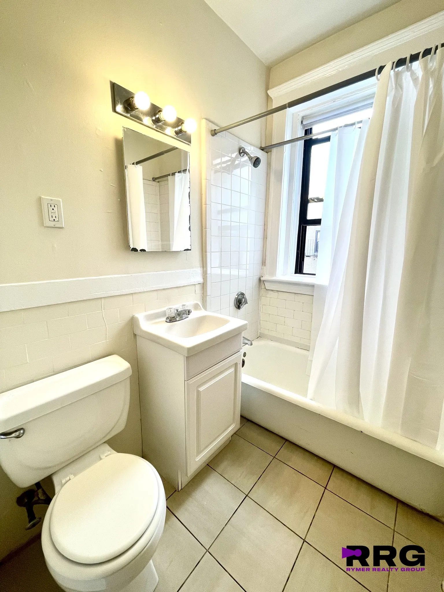 1 bed, 1 bath apartment for rent at 1144 Commonwealth Ave Unit 38, North Brookline — photo 5 of 9