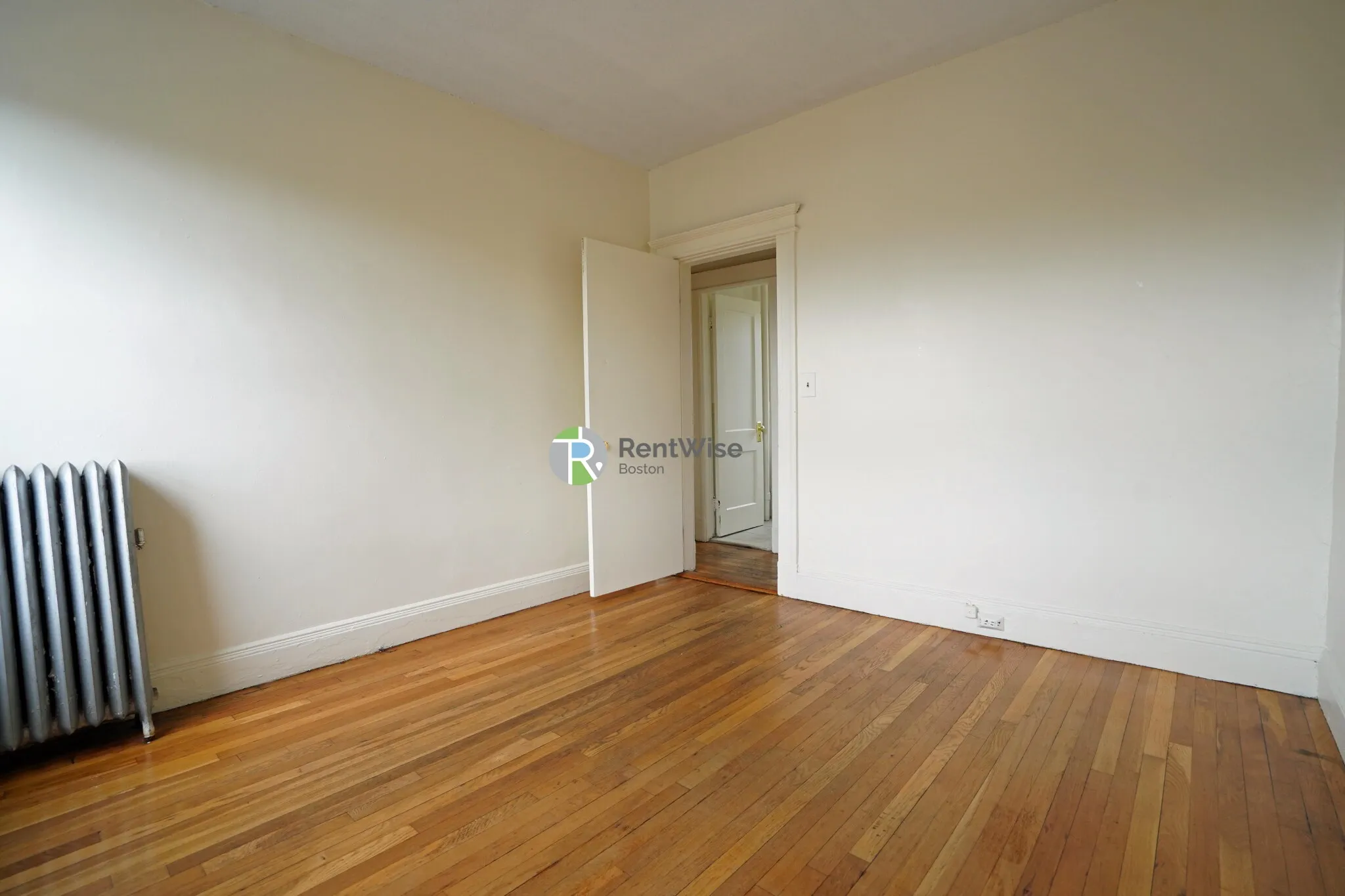 1 bed, 1 bath apartment for rent at 1144 Commonwealth Ave Unit 40, North Brookline