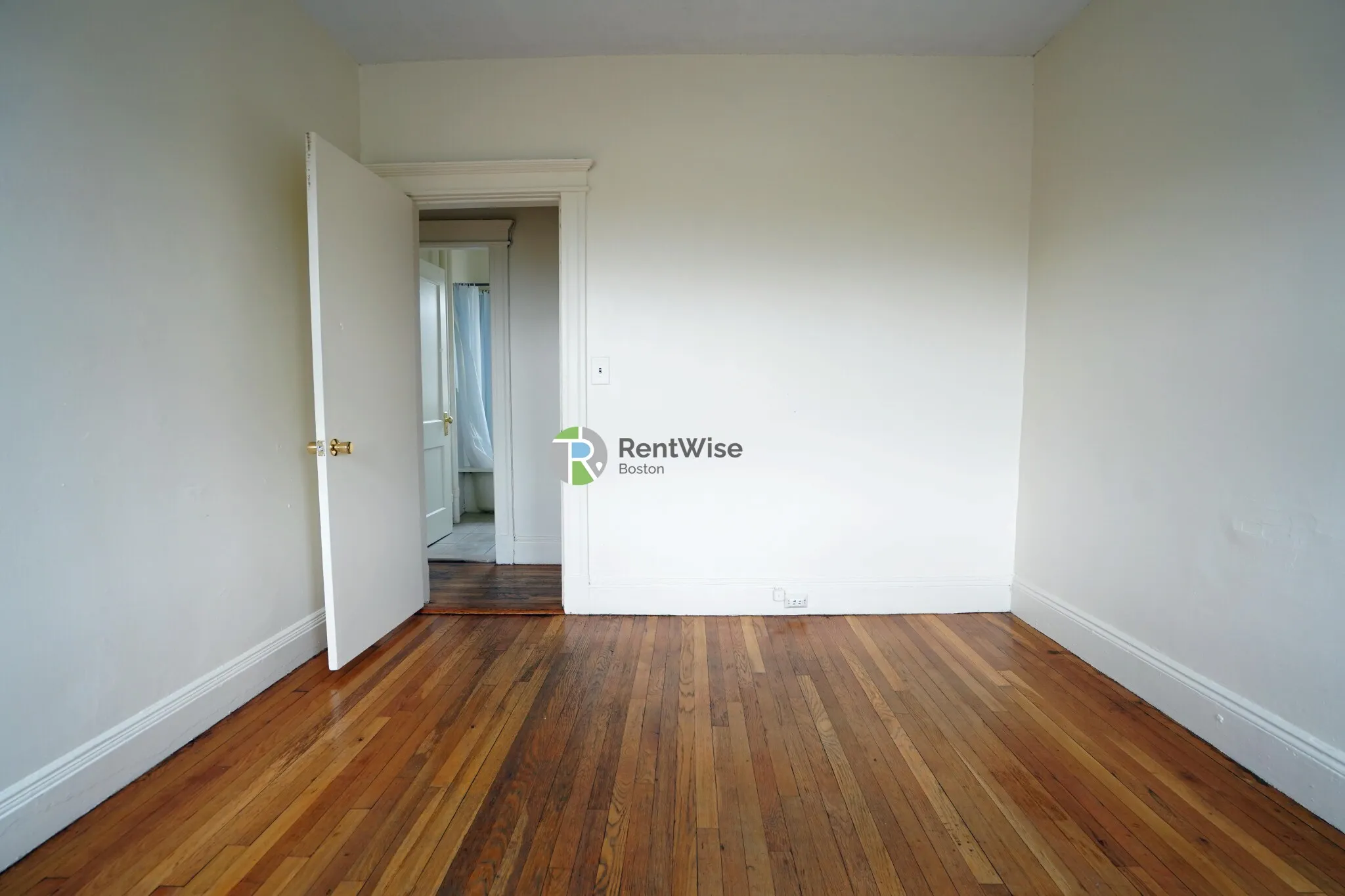 1 bed, 1 bath apartment for rent at 1144 Commonwealth Ave Unit 40, North Brookline — photo 3 of 14