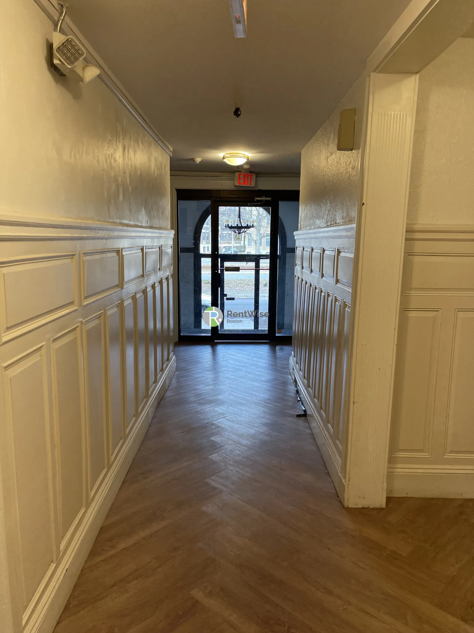 Studio bed, 1 bath apartment for rent at 1148 Commonwealth Ave Unit 33, Allston — photo 14 of 17