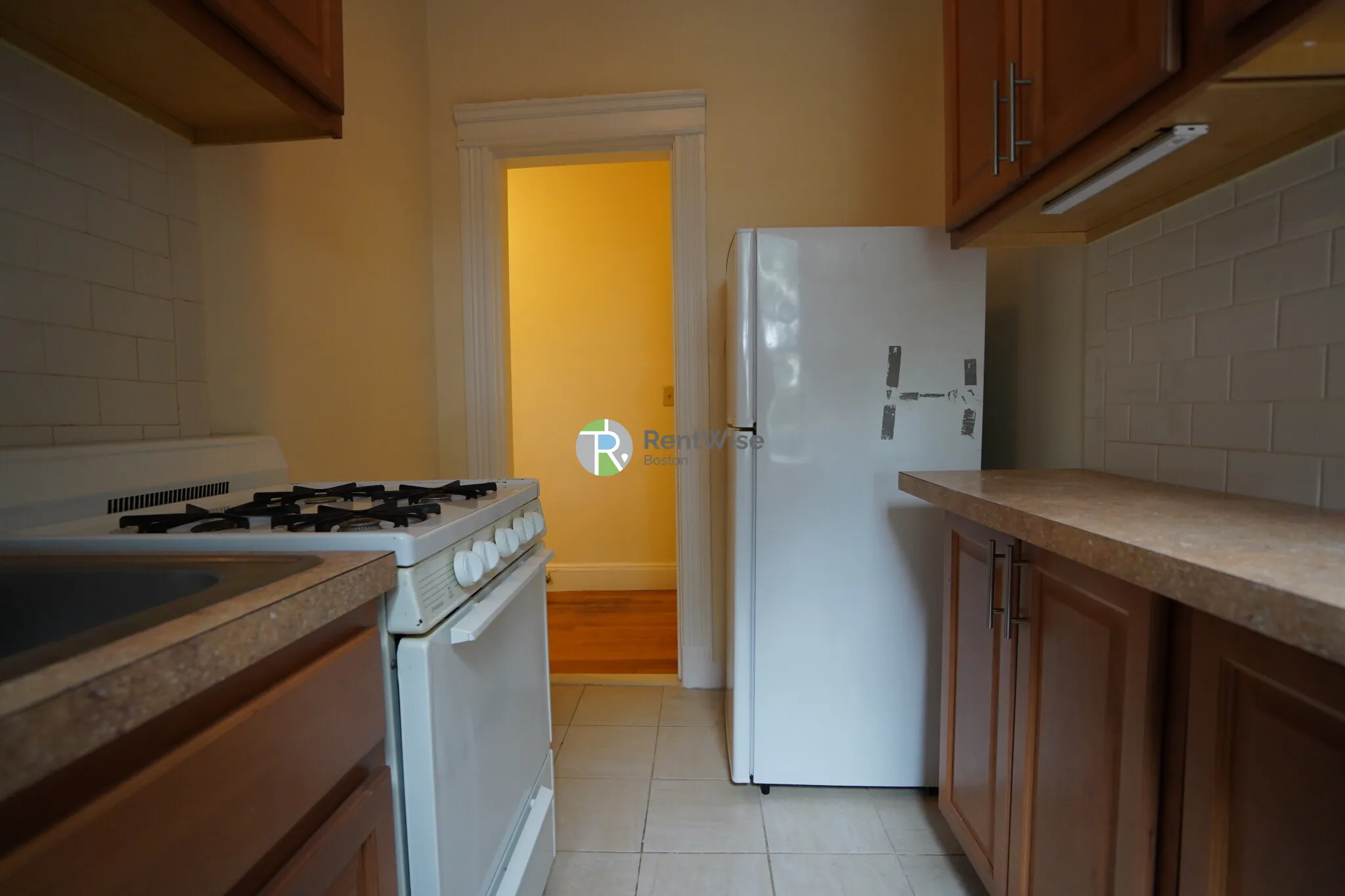 Studio bed, 1 bath apartment for rent at 1148 Commonwealth Ave Unit 33, Allston — photo 8 of 17