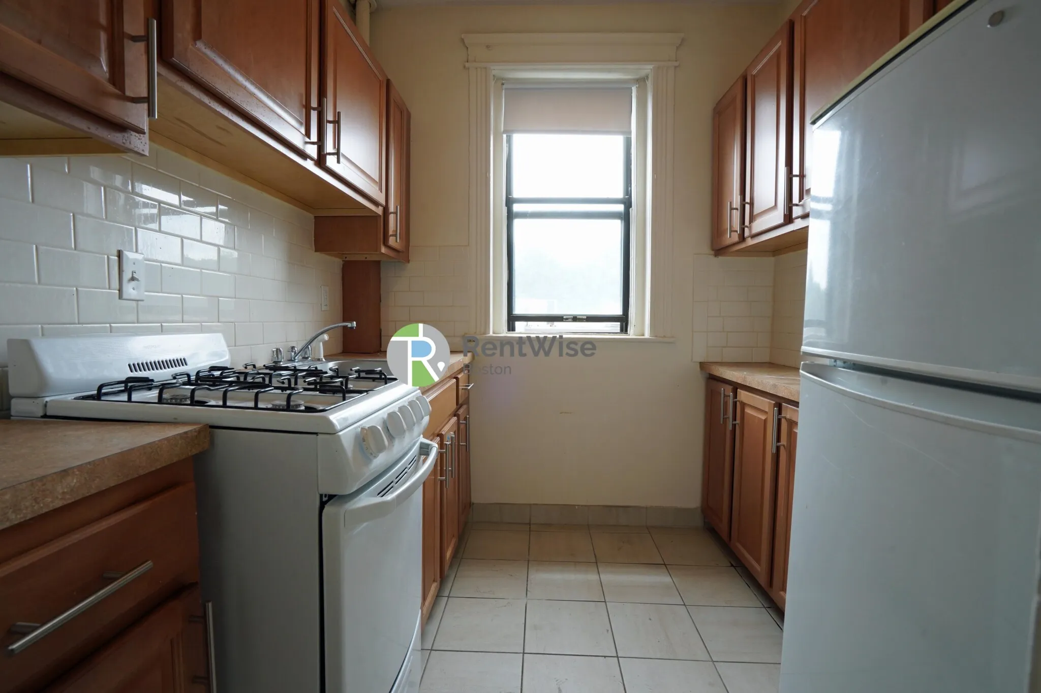 Studio bed, 1 bath apartment for rent at 1148 Commonwealth Ave Unit 37, Allston — photo 7 of 11