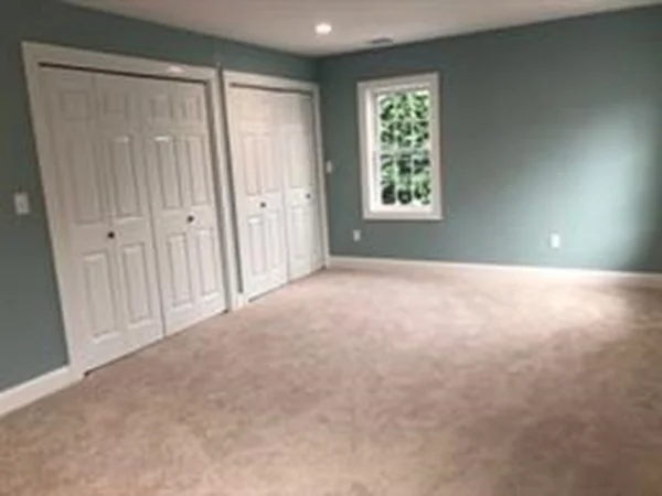 1 bed, 1 bath apartment for rent at 1149 Pleasant St Unit 3, Bridgewater — photo 6 of 9