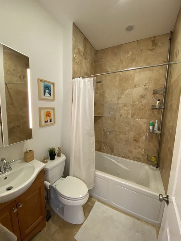 2 bed, 2 bath apartment for rent at 115 B St Unit 6, Boston — photo 14 of 18