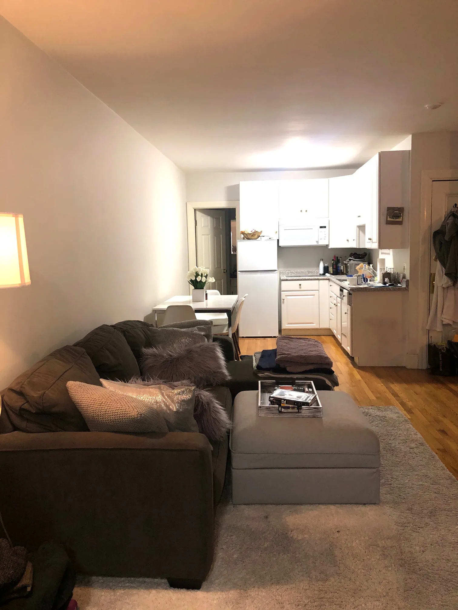 Studio bed, 1 bath apartment for rent at 115 Beacon St Unit 1, Back Bay — photo 2 of 9