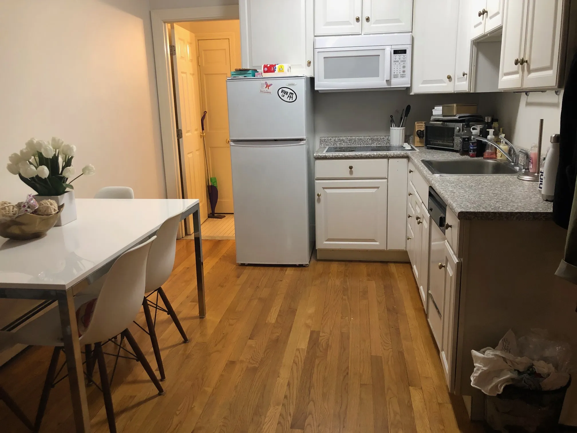 Studio bed, 1 bath apartment for rent at 115 Beacon St Unit 1, Back Bay — photo 4 of 9
