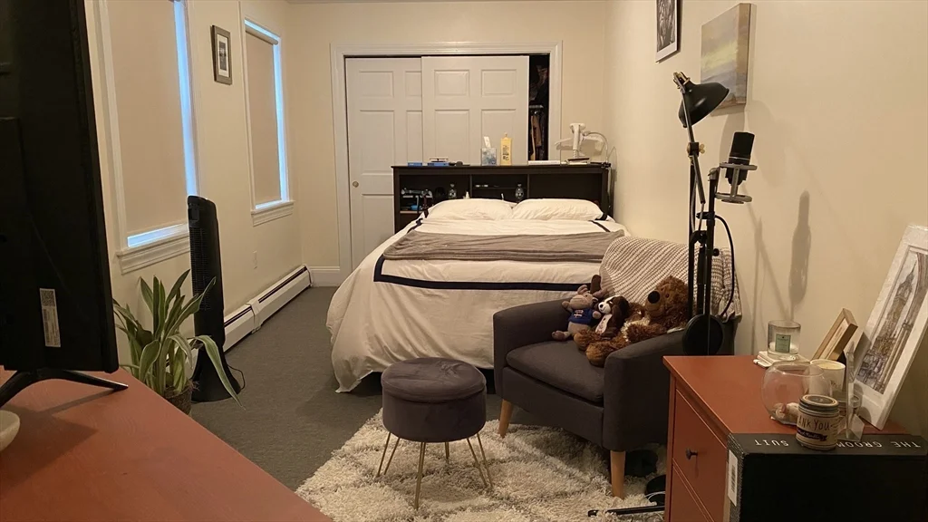 1 bed, 1 bath apartment for rent at 115 Beacon St Unit 2, Back Bay — photo 5 of 6