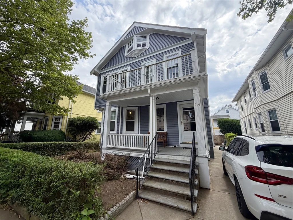 2 bed, 1 bath apartment for rent at 115 Beech St Unit 1, Belmont — photo 1 of 23