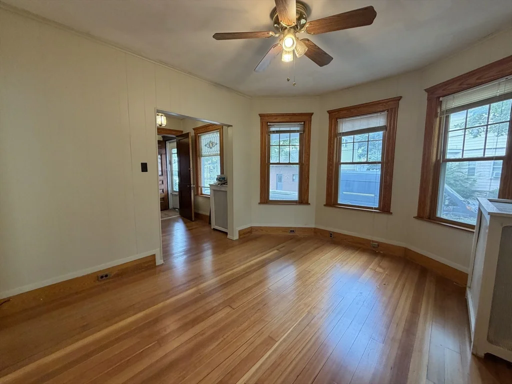 2 bed, 1 bath apartment for rent at 115 Beech St Unit 1, Belmont — photo 3 of 23