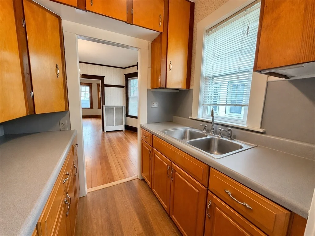 2 bed, 1 bath apartment for rent at 115 Beech St Unit 1, Belmont — photo 11 of 23