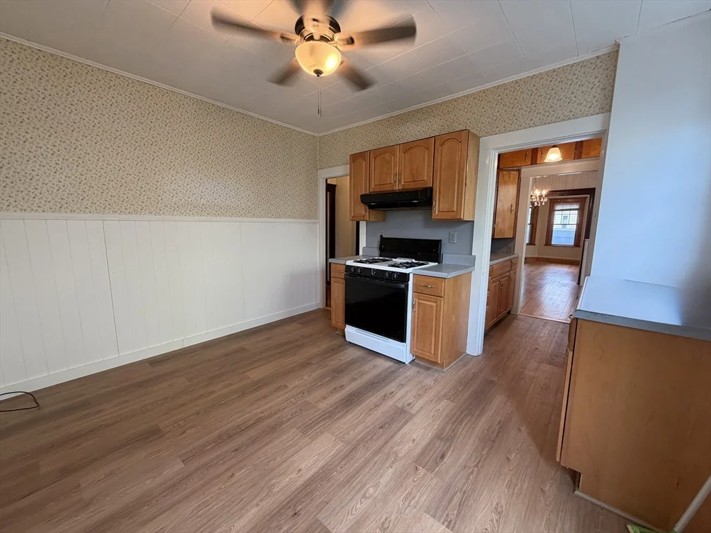 2 bed, 1 bath apartment for rent at 115 Beech St Unit 1, Belmont — photo 8 of 23