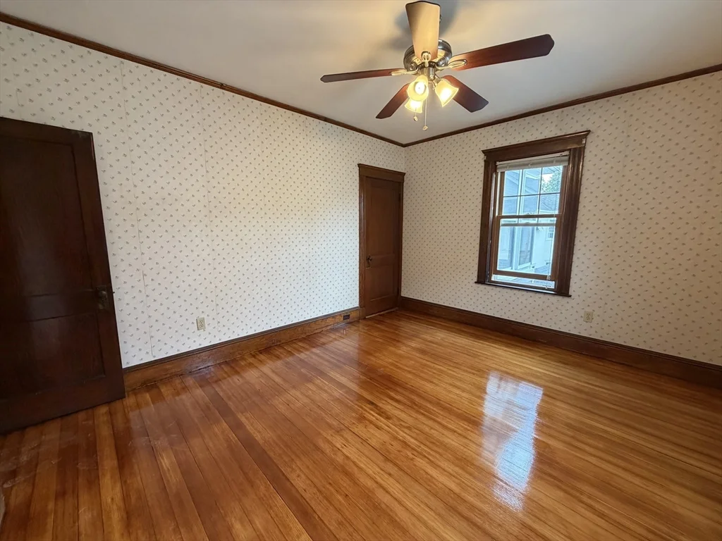 3 bed, 1 bath apartment for rent at 115 Beech St Unit 2, Belmont — photo 12 of 22