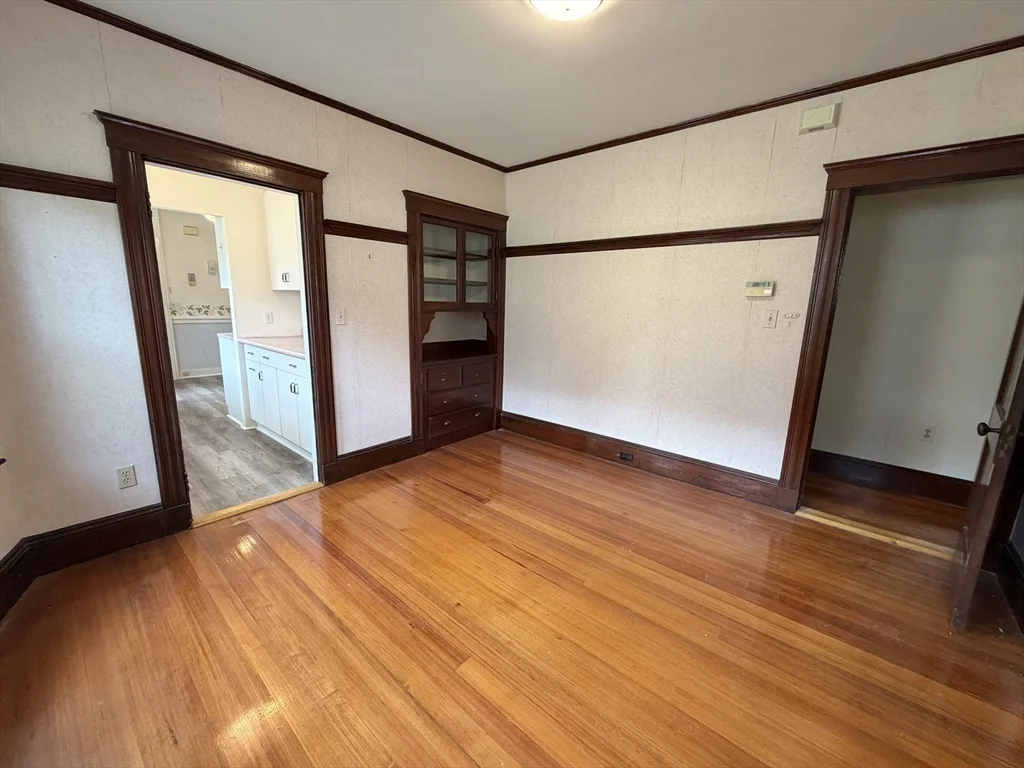 3 bed, 1 bath apartment for rent at 115 Beech St Unit 2, Belmont — photo 9 of 22