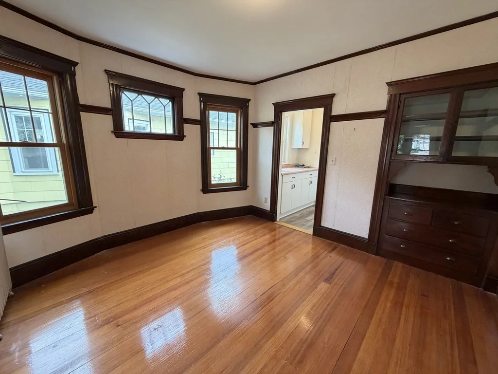 3 bed, 1 bath apartment for rent at 115 Beech St Unit 2, Belmont — photo 10 of 22