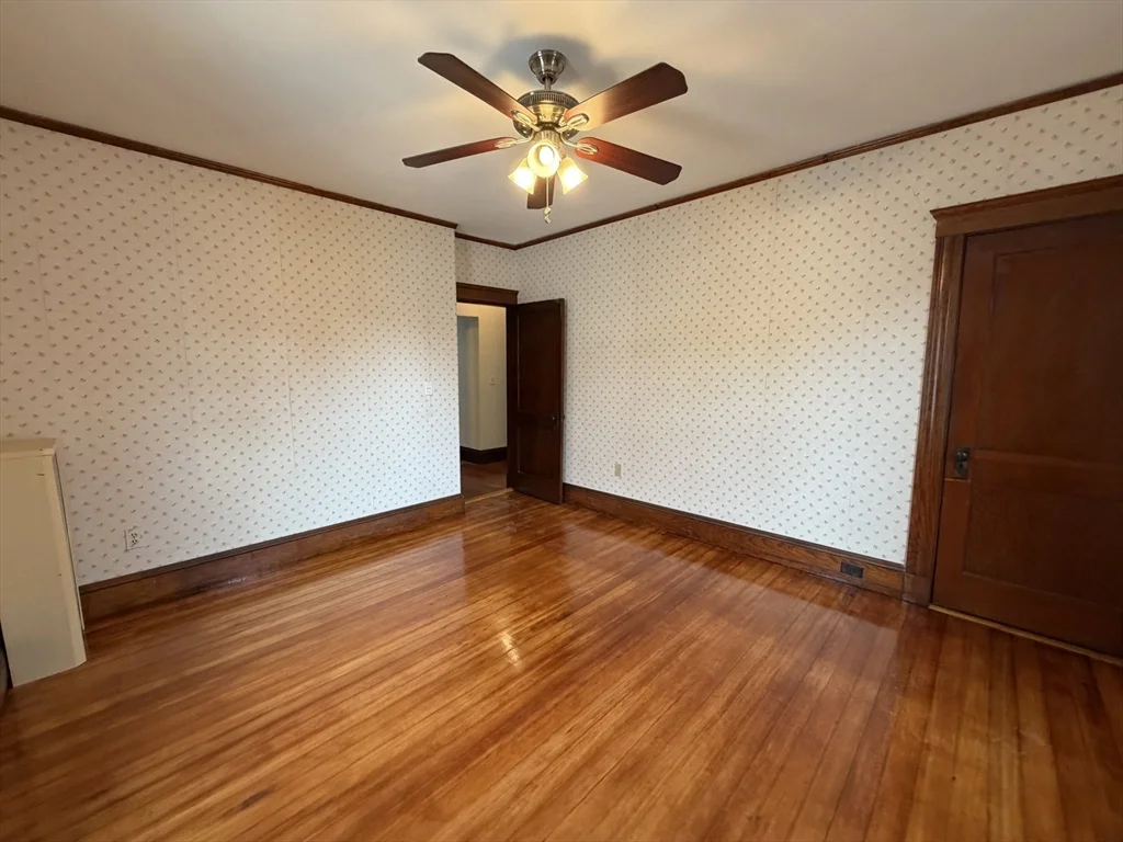 3 bed, 1 bath apartment for rent at 115 Beech St Unit 2, Belmont — photo 13 of 22
