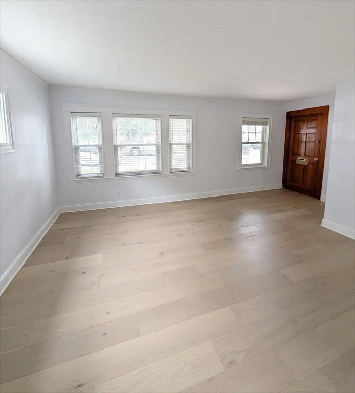 2 bed, 1 bath apartment for rent at 115 Bennett St Unit 1, Brighton — photo 1 of 9