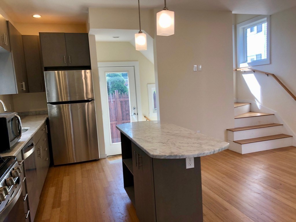 3 bed, 3 bath apartment for rent at 115 Charles St Unit 1, Kendall Square — photo 3 of 17